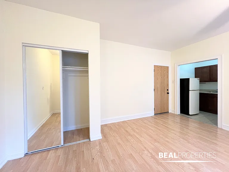4851 North Damen — Photo 32