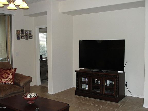 4th image of 1867 W Morse Dr