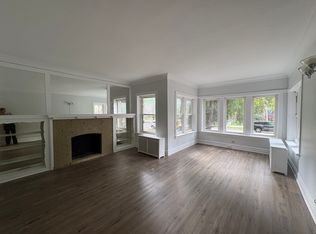2754 W Giddings St APT 1, Chicago, IL 60625