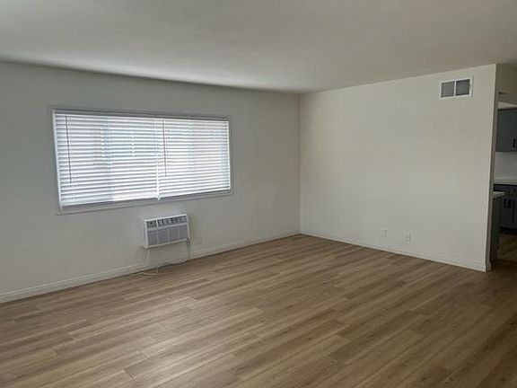 2nd image of 4375 Ventura Canyon Ave #7C