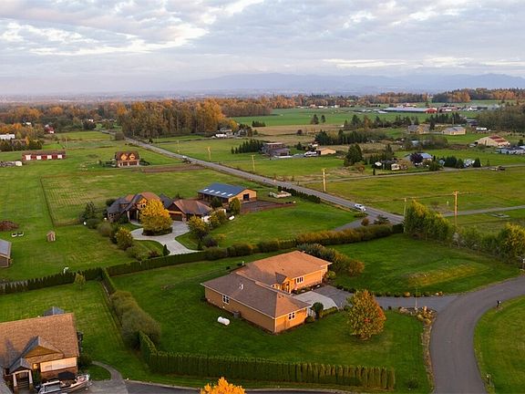 Large homes and small farms beckon you to join this enchanting community 