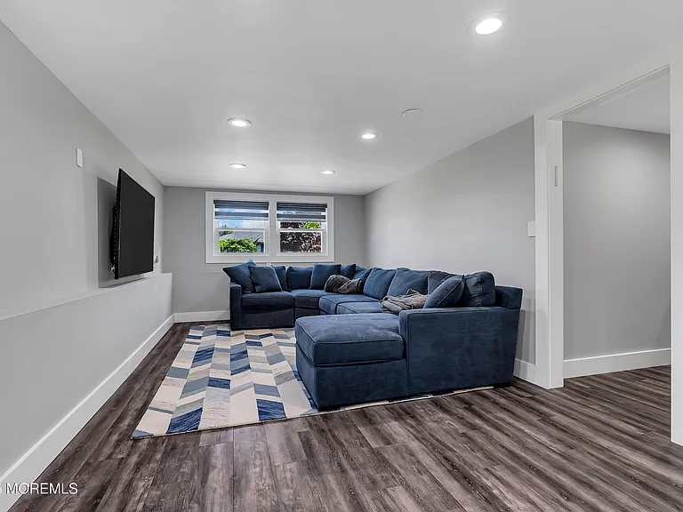 14 Fulton Ave — Photo 12