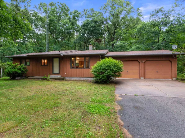 1194 Cypress Ave, Friendship, WI 53934