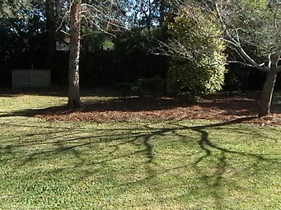 2nd image of 325 Stonewall Jackson Dr