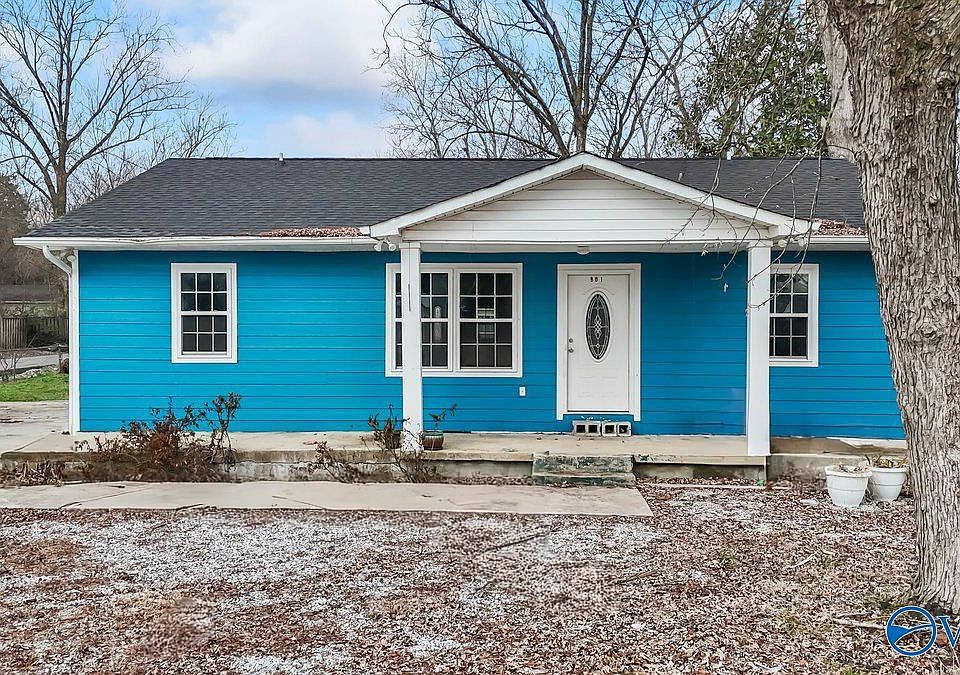 1st image of 901 Frazier St