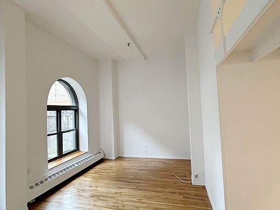 2nd image of 162 E 23rd St APT 2A