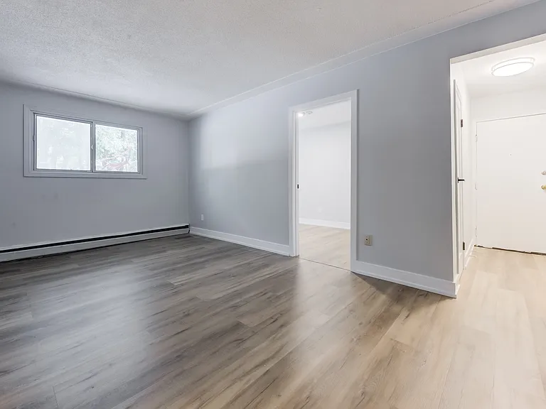 203 Mausser Ave #2 — Photo 6