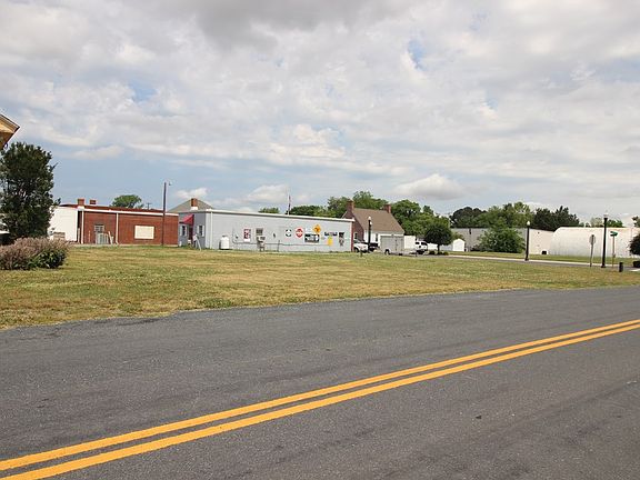 5th image of 0 Front St #A