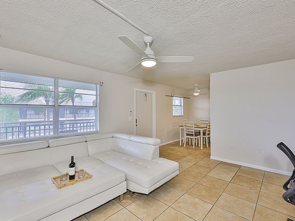 5th image of 4050 4th St N APT 326