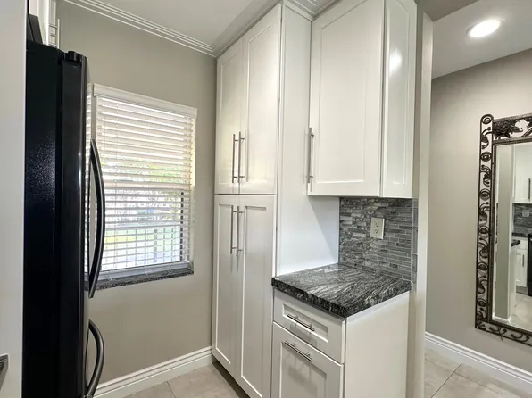 9845 Three Lakes Circle, Boca Raton, FL 33428
