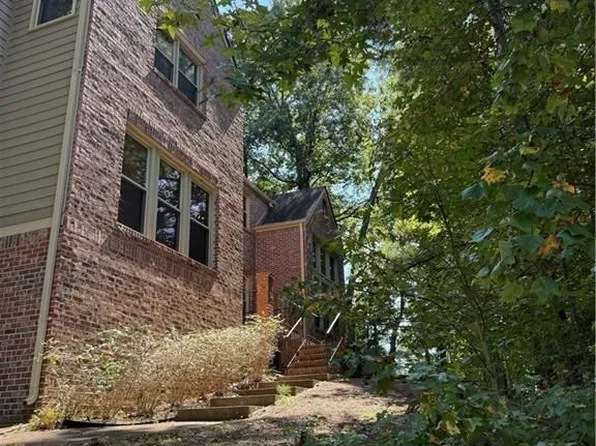 4651 Deep Creek Dr NE, Buford, GA 30518