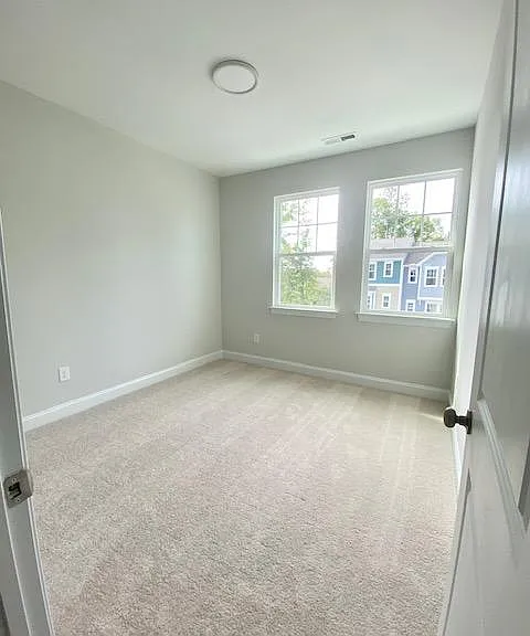 Guest bedroom 1