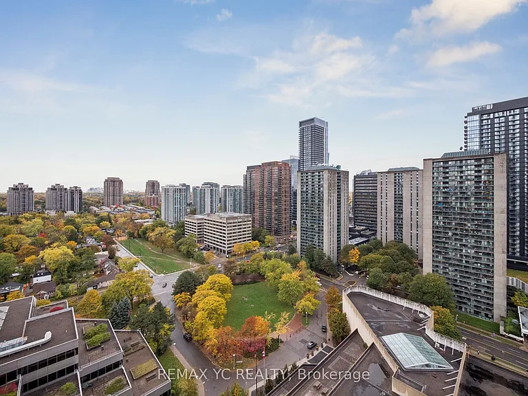 88 Sheppard Ave E #2305 — Photo 17