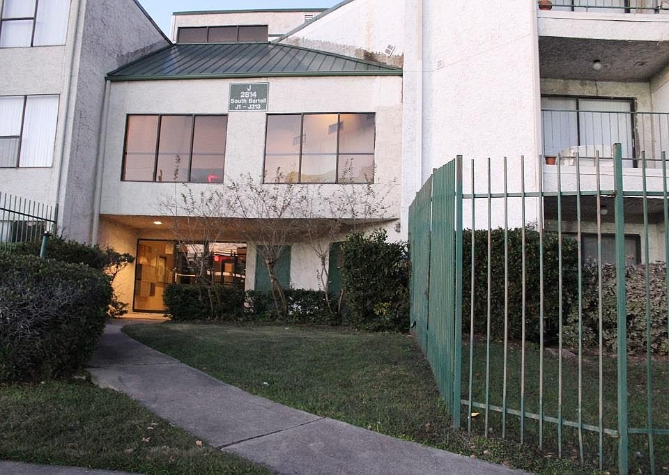1st image of 2814 S Bartell Dr APT 213