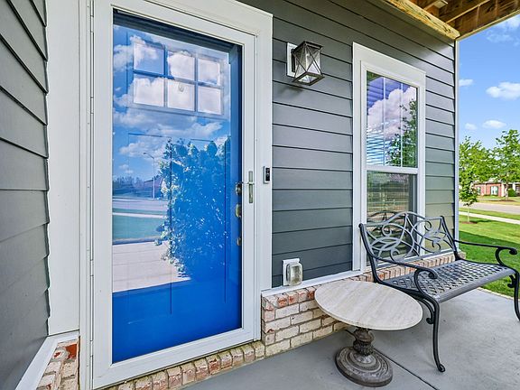 2nd image of 2603 Cason Ln