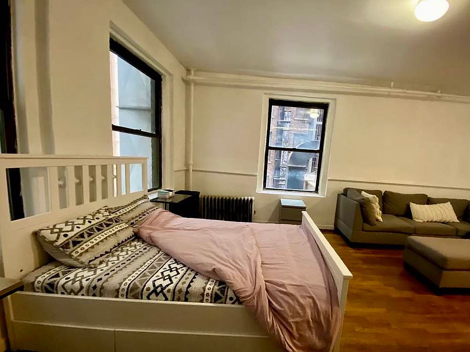 1st image of 142 W 46th St APT 4R