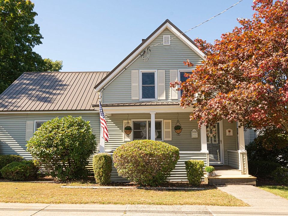 1st image of 24 Lake St