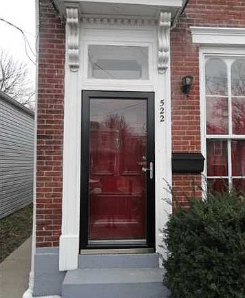 2nd image of 522 E Saint Catherine St