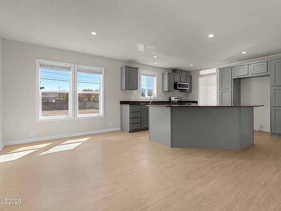 3rd image of 17840 Blackbird Dr