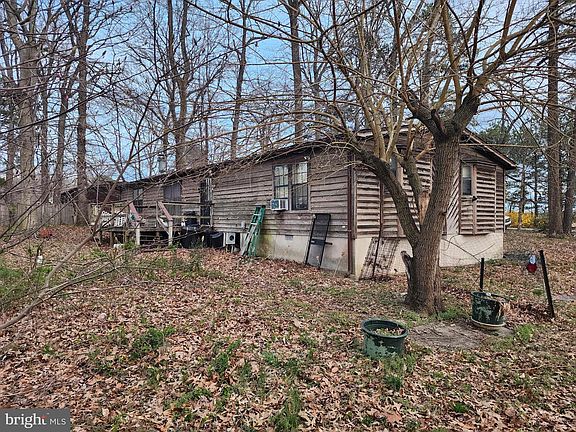 3rd image of 375 Sandbox Rd
