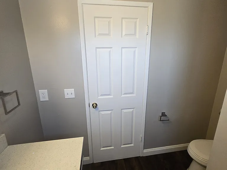 520 Van Buren Avenue — Photo 101