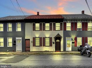 19 W Green St, Mechanicsburg, PA 17055