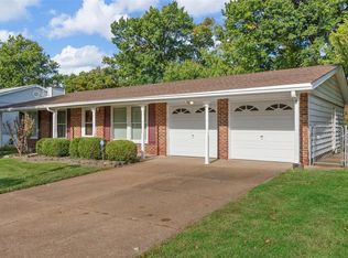 2667 Midland Ridge Dr, Saint Louis, MO 63114