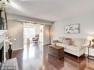 10175 Oakton Terrace Rd, Oakton, VA 22124