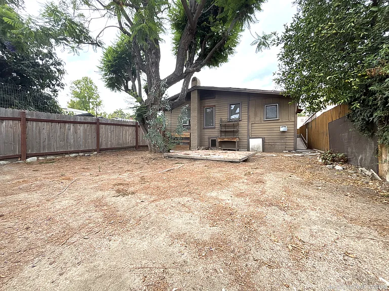 138 W Montecito Ave #B — Photo 11