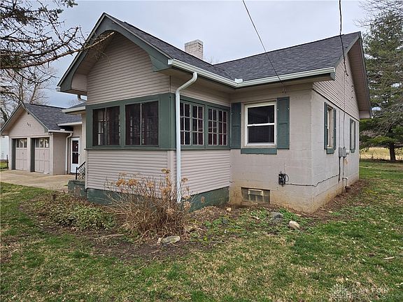 2nd image of 365 N Riverview Ave