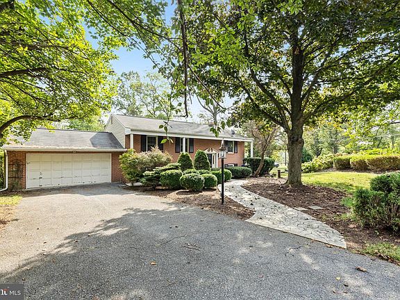 5th image of 7705 Ridge Rd