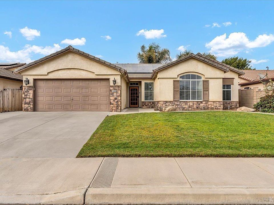 1st image of 1028 W Sandstone Dr