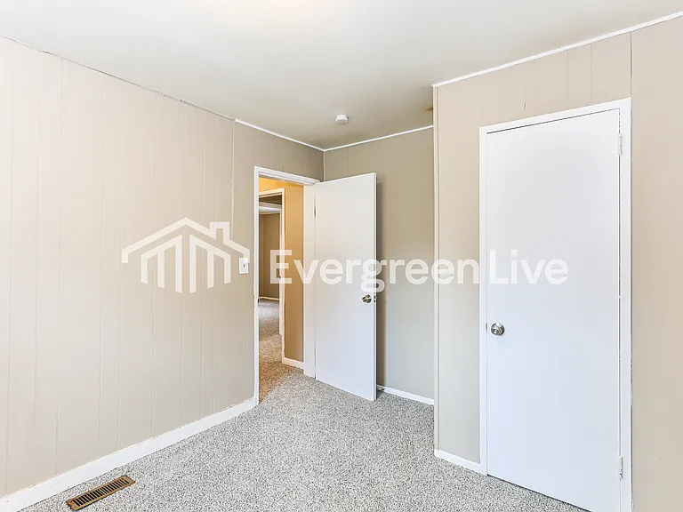 1254 Melody Ln — Photo 8