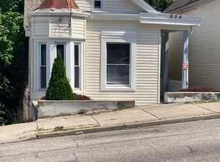 608 Straight St, Cincinnati, OH 45219