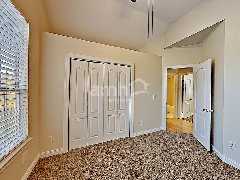 622 Creekfront Dr — Photo 18