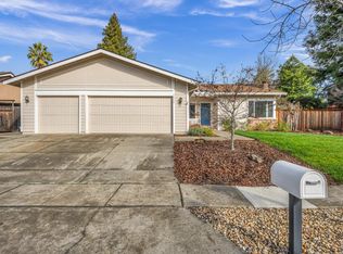 1036 Stonebridge Dr, Napa, CA 94558