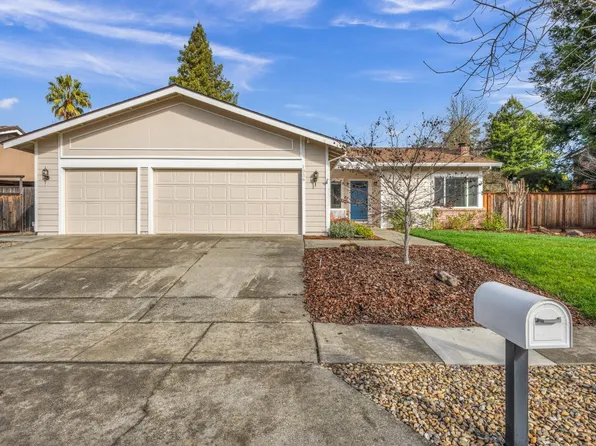 1036 Stonebridge Drive, Napa, CA 94558