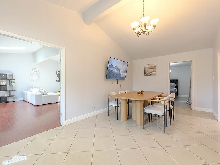 829 E Camino Real Ave — Photo 10