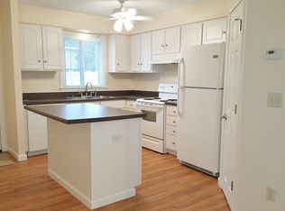 99 Cattail Ln, North Kingstown, RI 02852