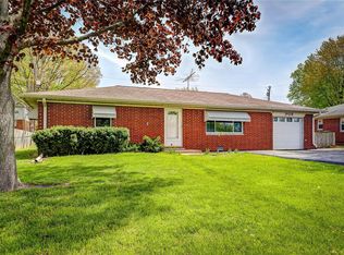 908 Peony Dr, Belleville, IL 62220