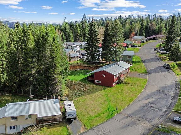 3rd image of 145 Timberline Dr