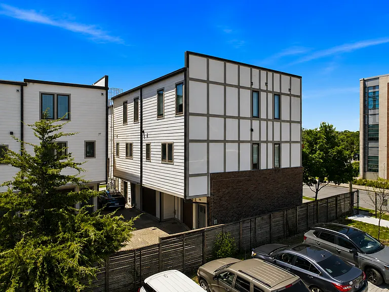 520 Dr D B Todd Jr Blvd — Photo 32