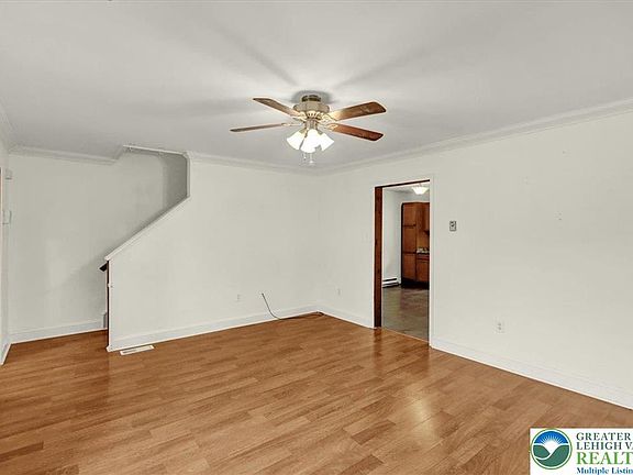 5th image of 542 E Linden St