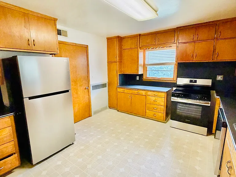 402 Butler Ave #A — Photo 4