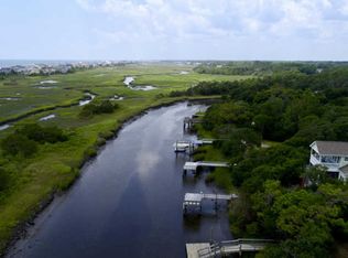 127 NW 5th St, Oak Island, NC 28465