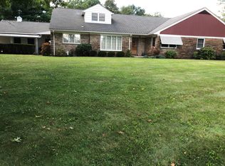 1741 N Market St, East Palestine, OH 44413