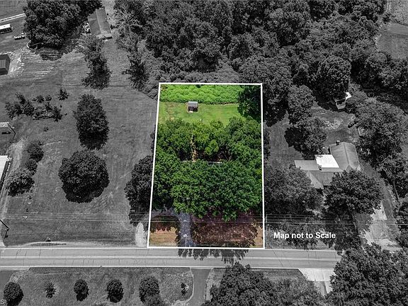 3rd image of 396 Narrow Gauge Rd