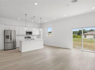 3009 44th St SW, Lehigh Acres, FL 33976