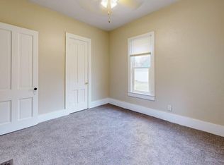 919 Douglas Ave, Ames, IA 50010