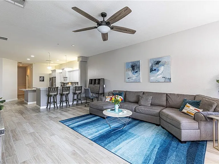 8641 Piazza Del Lago Cir #203 — Photo 13